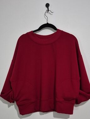 Hyba Women's Cozy Crewneck Sweatshirt - Red